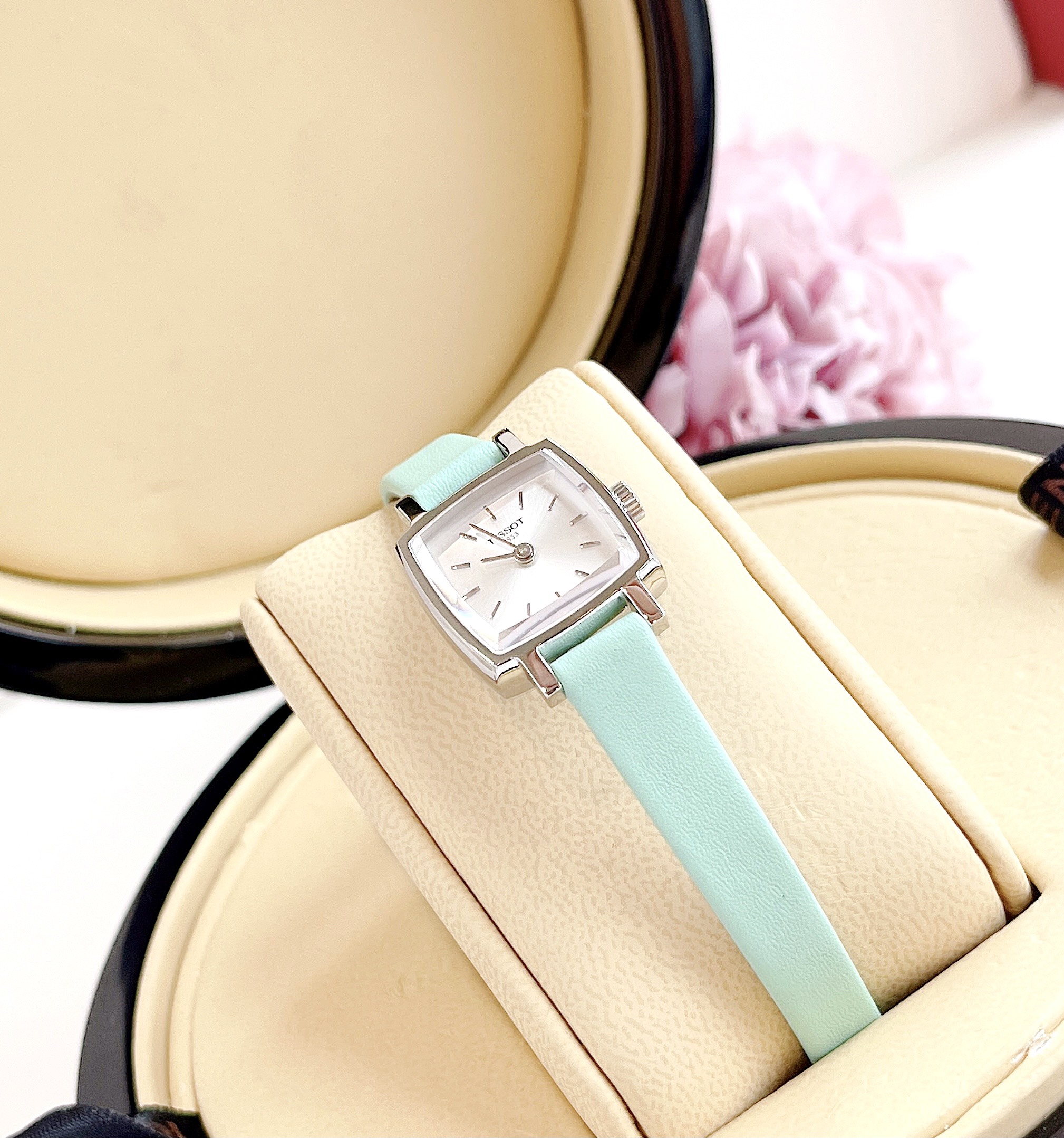 TISSOT LOVELY SQUARE T058.109.16.031.01 - NỮ - KÍNH SAPPHIRE - DÂY DA - PIN - SIZE 20MM - MÁY THỤY SỸ - Ảnh 6