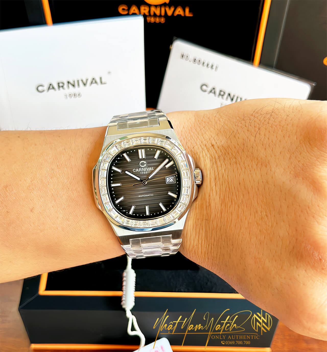 CARNIVAL-NAUTILUS-8108G-VT-D-1