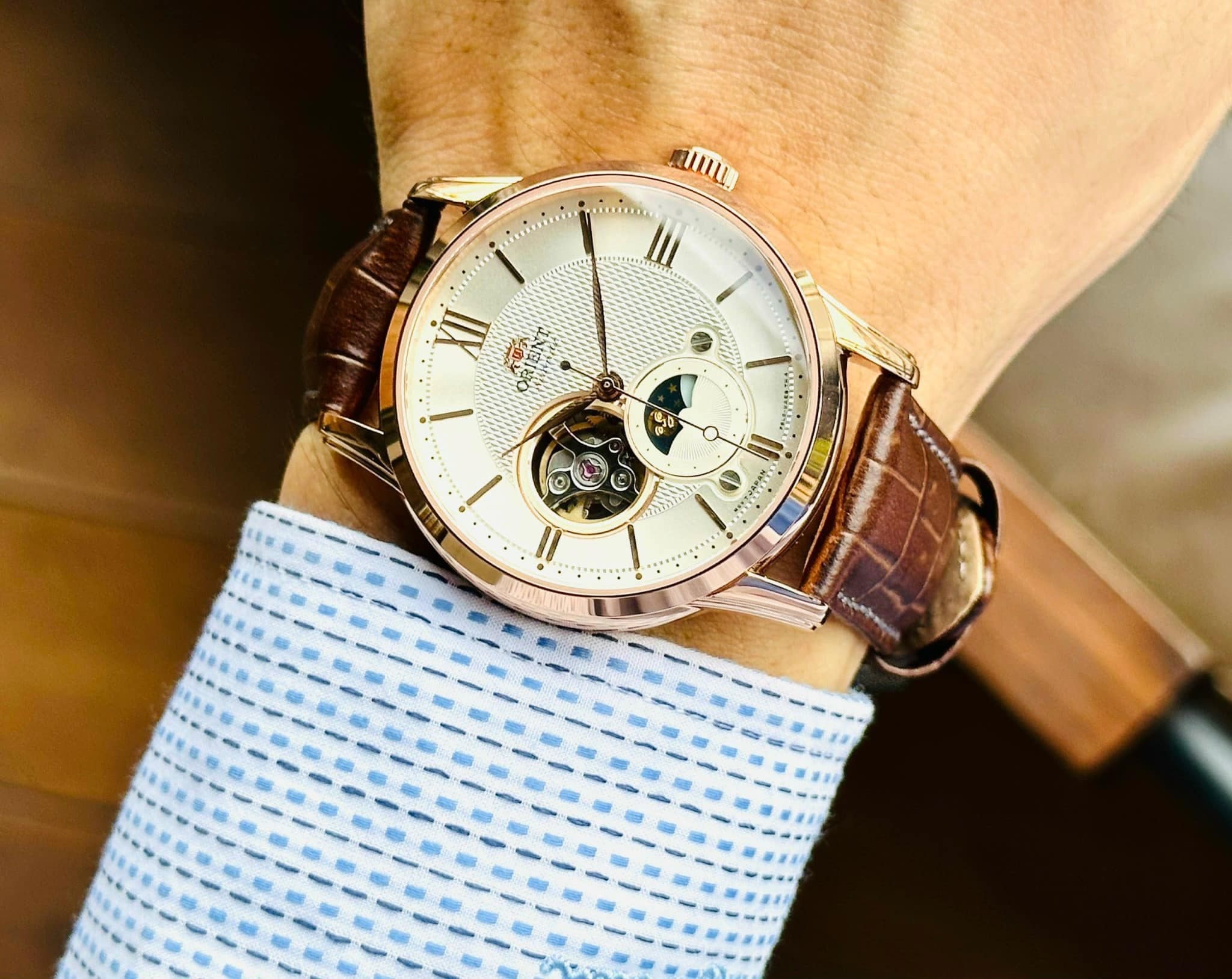 ORIENT SUN & MOON GEN 4 RA-AS0009S10B - NAM - KÍNH SAPPHIRE - DÂY DA - AUTOMATIC - SIZE 42MM - MÁY NHẬT - Ảnh 2